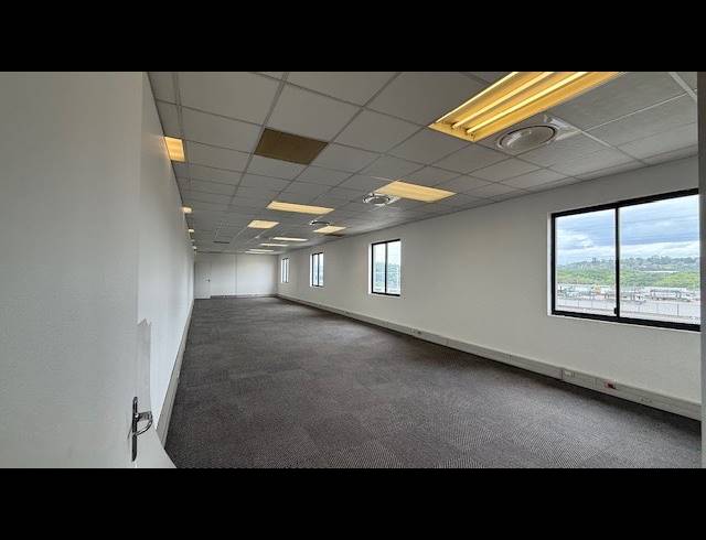 789M² OFFICE TO LET IN UMGENI BUSINESS PARK